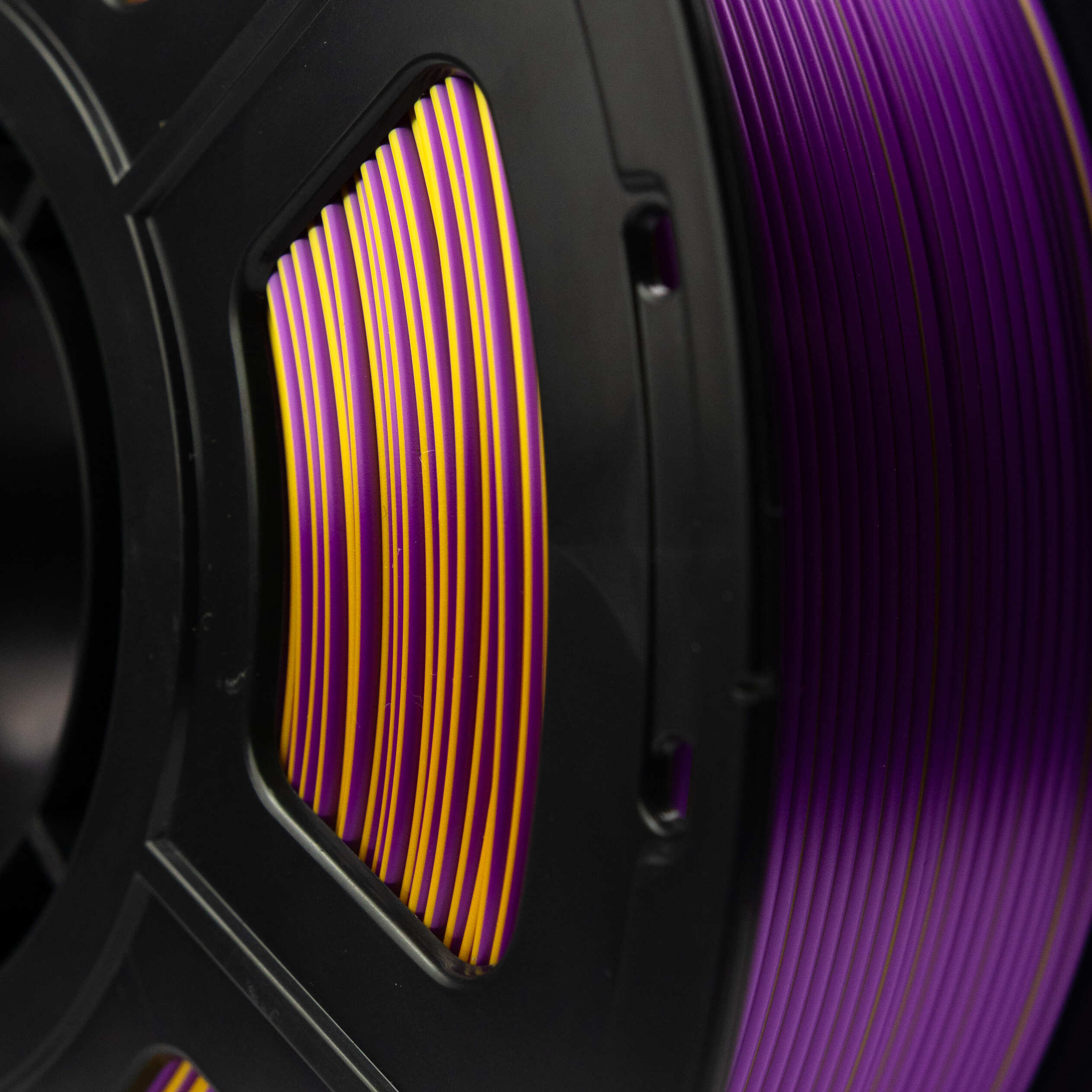 Filamento PLA Silk Tricolor Preto, Roxo e Dourado 7